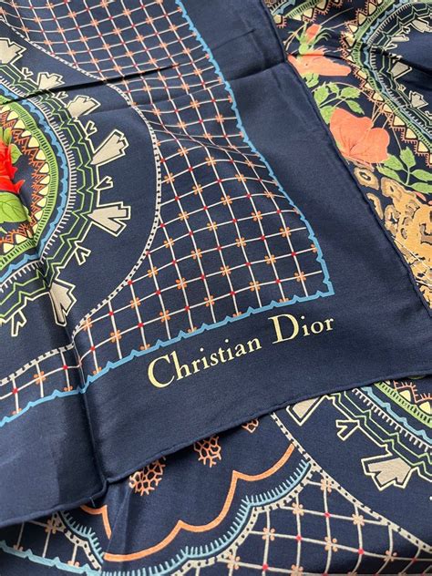 christian Dior echarpes silk scarf